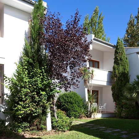 Apartamentos Leo Port de Pollenca Exterior photo