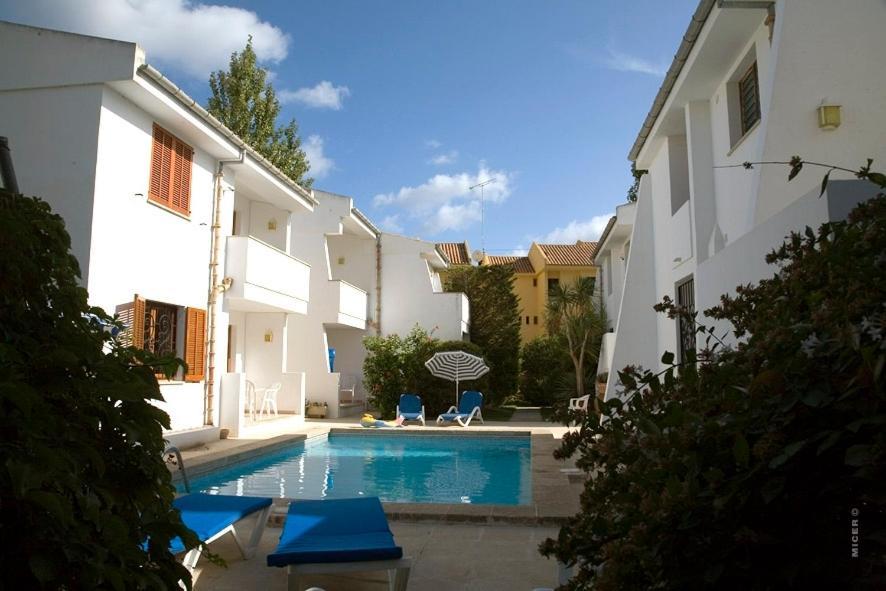 Apartamentos Leo Port de Pollenca Exterior photo