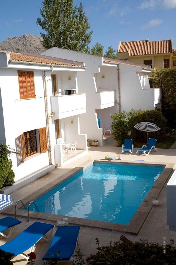 Apartamentos Leo Port de Pollenca Exterior photo