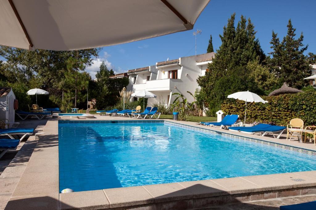 Apartamentos Leo Port de Pollenca Room photo